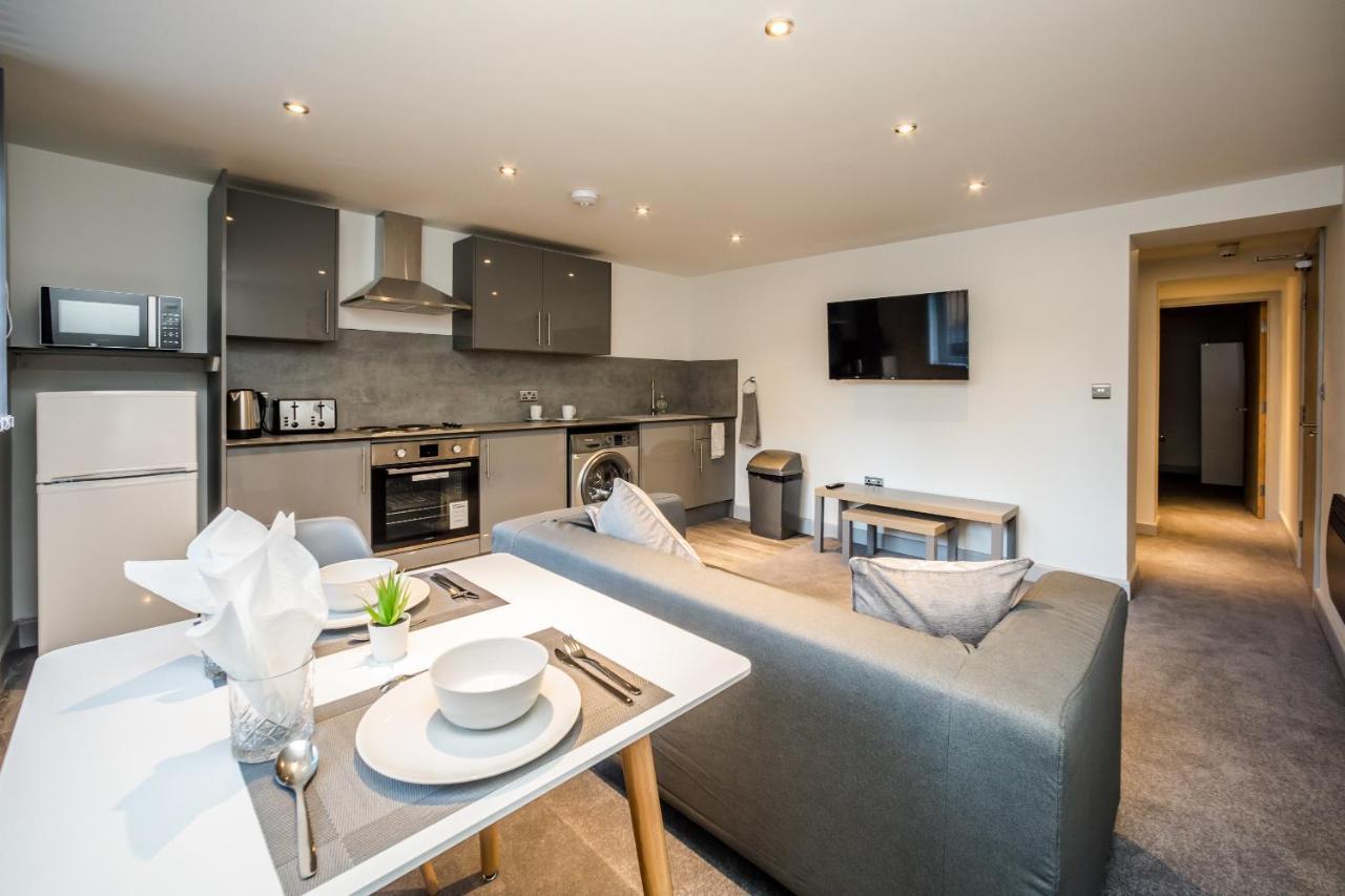 Greenhead Central Huddersfield Extérieur photo