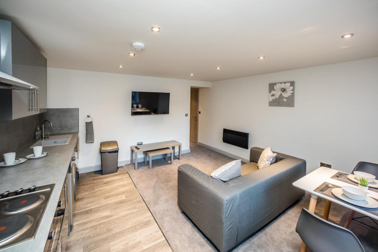 Greenhead Central Huddersfield Extérieur photo