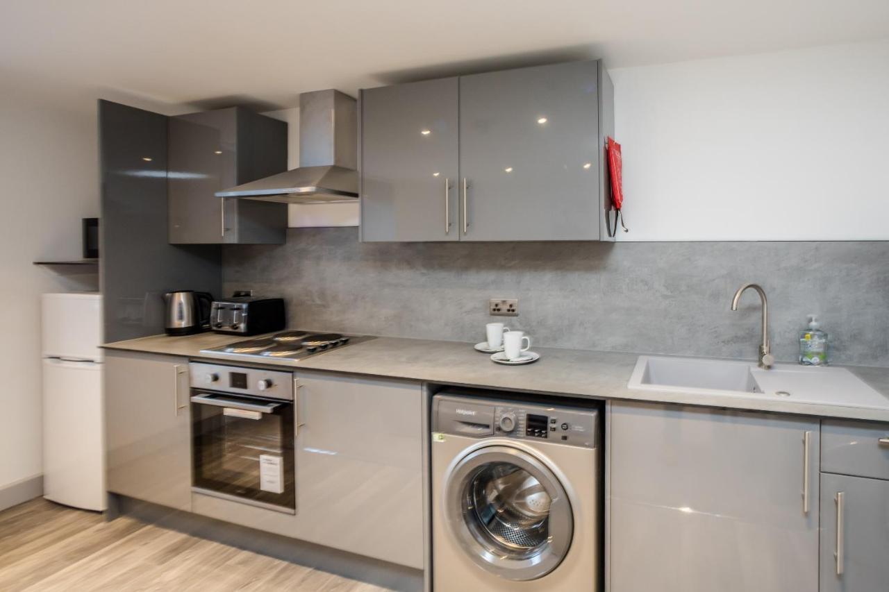 Greenhead Central Huddersfield Extérieur photo