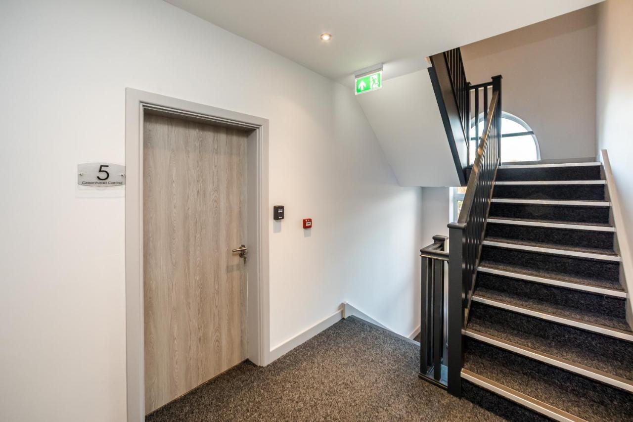 Greenhead Central Huddersfield Extérieur photo